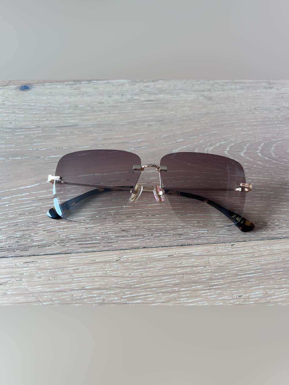 DEZI Gold Rimless Sunglasses with Brown Gradient Lenses